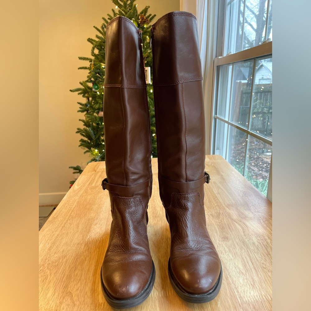 Women's size 8.5 Enzo Angiolini knee high boots